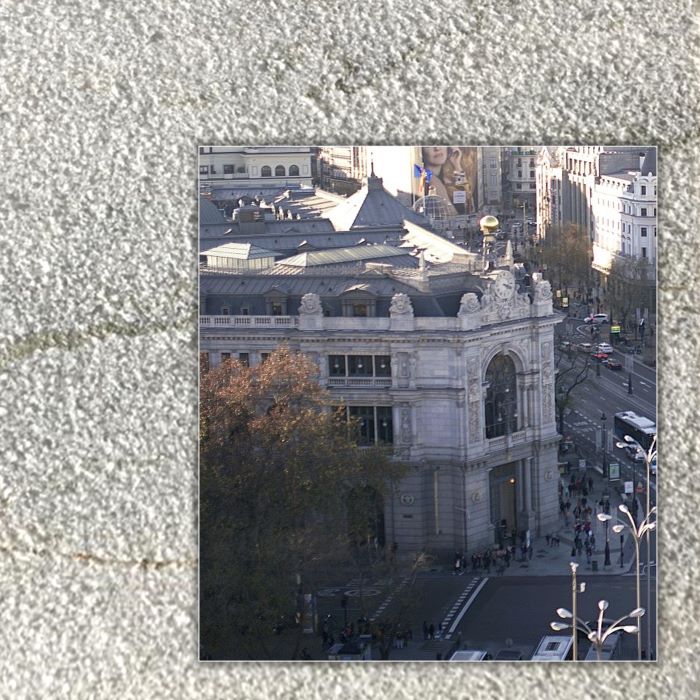 Photo from Pixabay showing the Bank of Spain in Madrid, with Alconera White Marble on its façade.